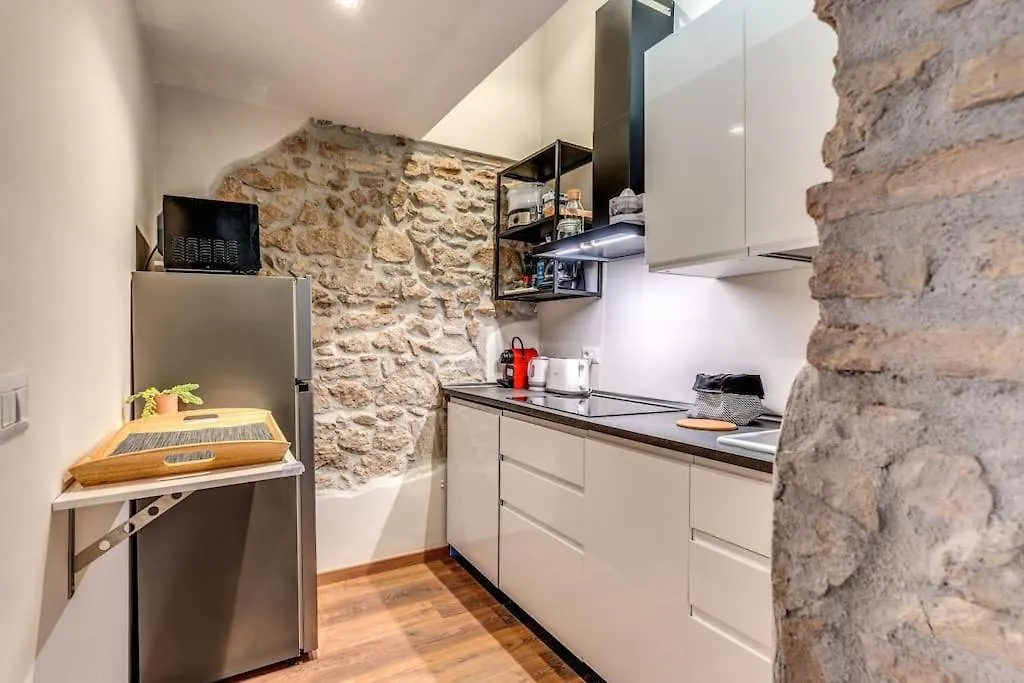 Vicolo Leopardo Suite Trastevere Rome Apartment