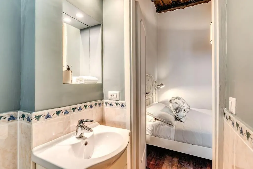 Vicolo Leopardo Suite Trastevere Rome Apartment