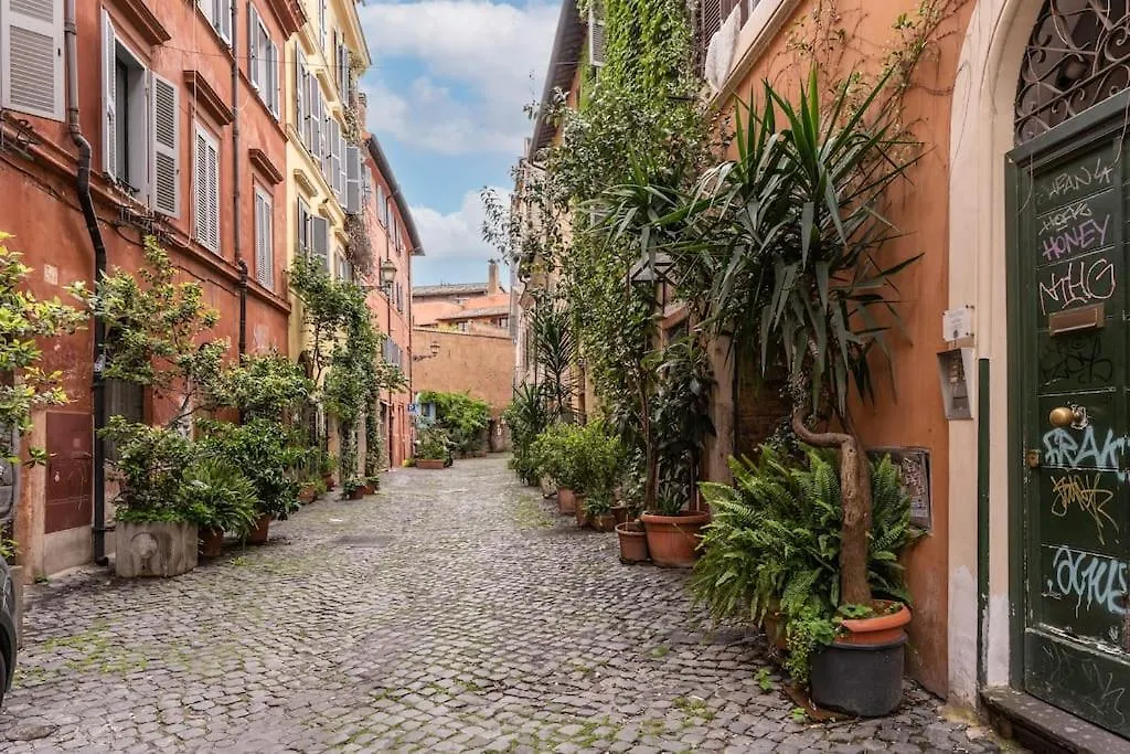 Apartment Vicolo Leopardo Suite Trastevere Rome Italy